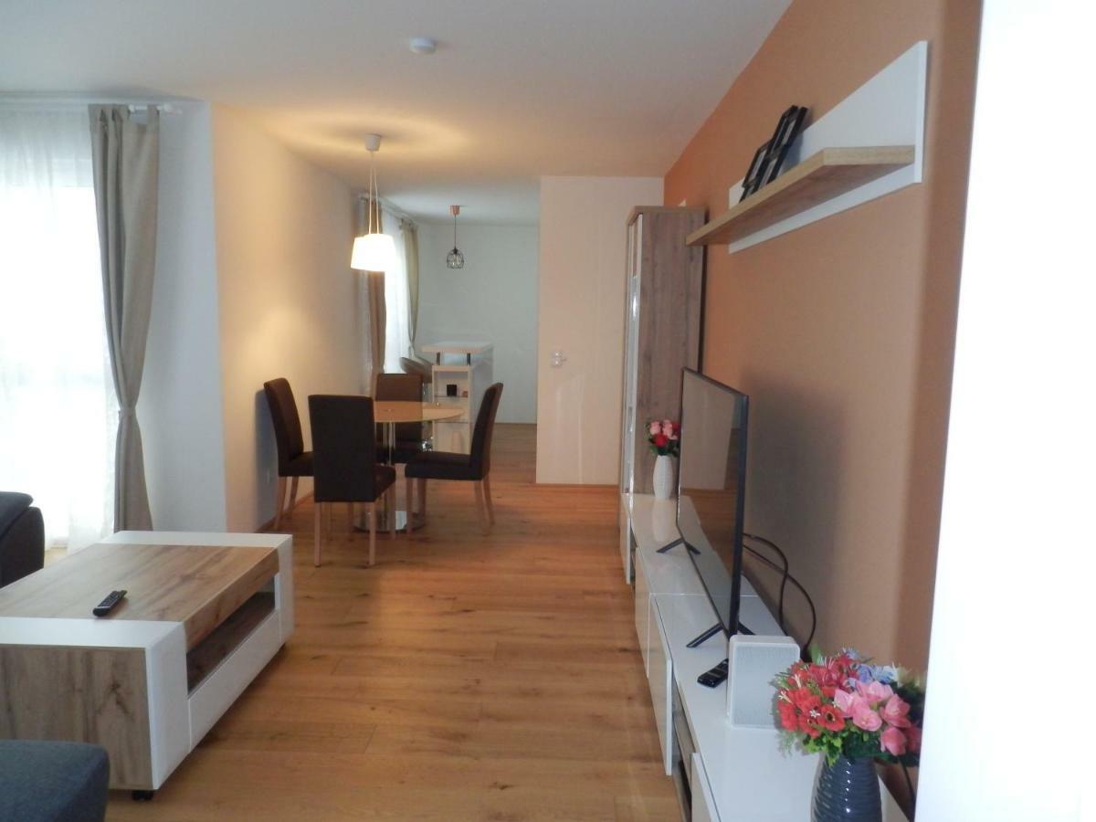 Spacious, Modern 1-Bdrm Apt Near Vic & Austria Ctr Διαμέρισμα Βιέννη Εξωτερικό φωτογραφία