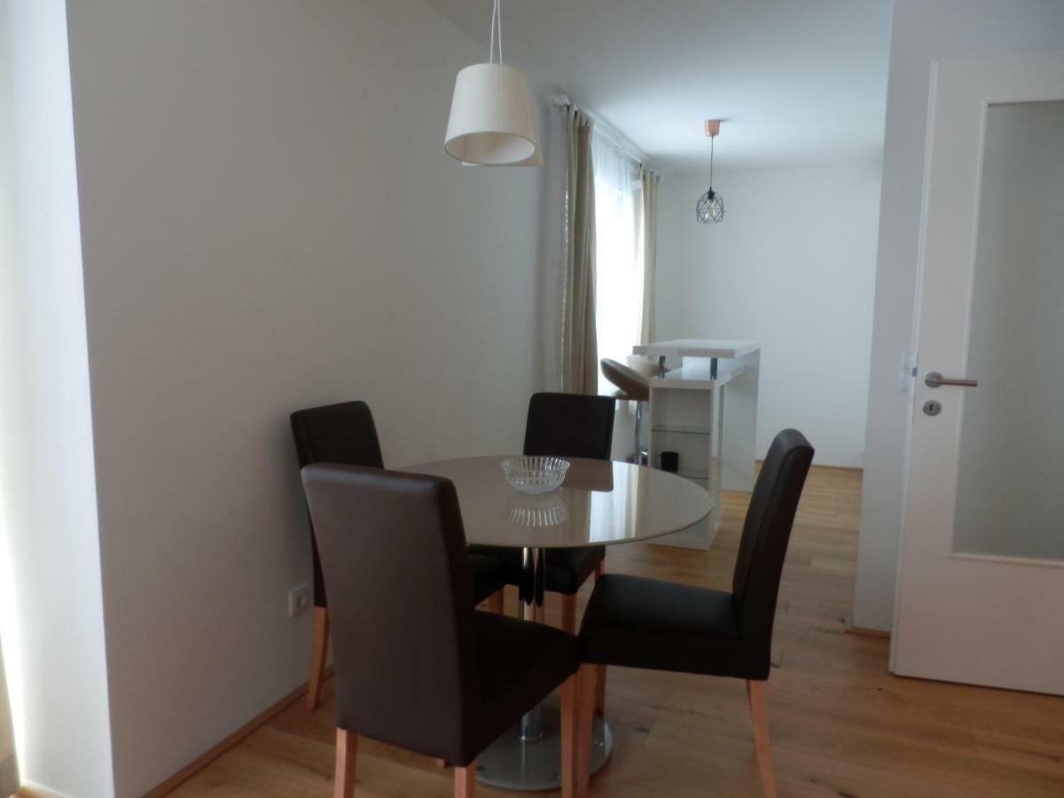 Spacious, Modern 1-Bdrm Apt Near Vic & Austria Ctr Διαμέρισμα Βιέννη Εξωτερικό φωτογραφία