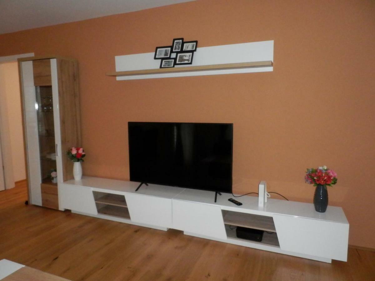 Spacious, Modern 1-Bdrm Apt Near Vic & Austria Ctr Διαμέρισμα Βιέννη Εξωτερικό φωτογραφία