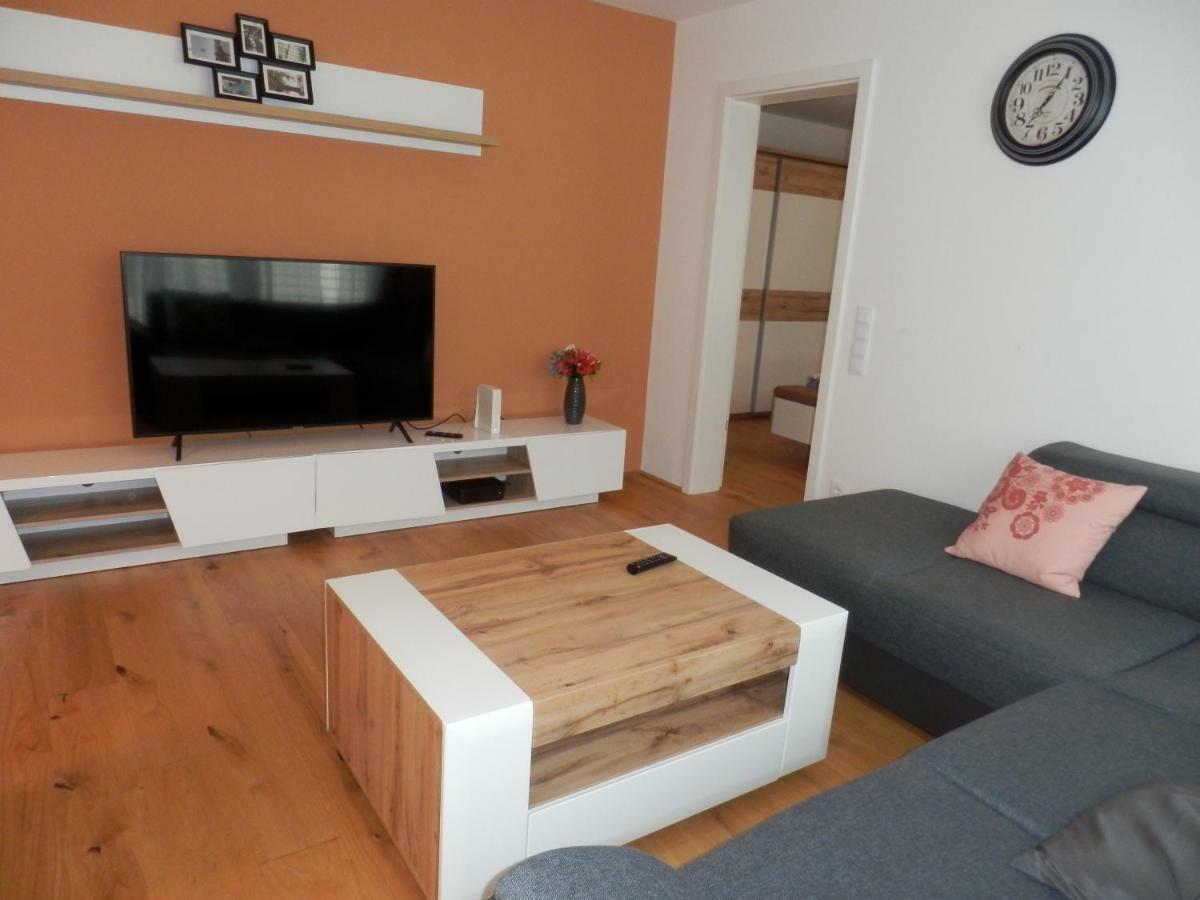 Spacious, Modern 1-Bdrm Apt Near Vic & Austria Ctr Διαμέρισμα Βιέννη Εξωτερικό φωτογραφία