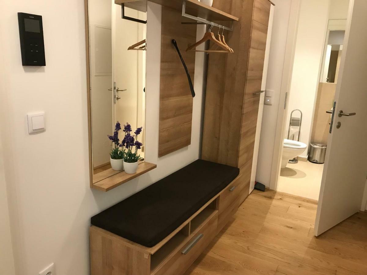 Spacious, Modern 1-Bdrm Apt Near Vic & Austria Ctr Διαμέρισμα Βιέννη Εξωτερικό φωτογραφία