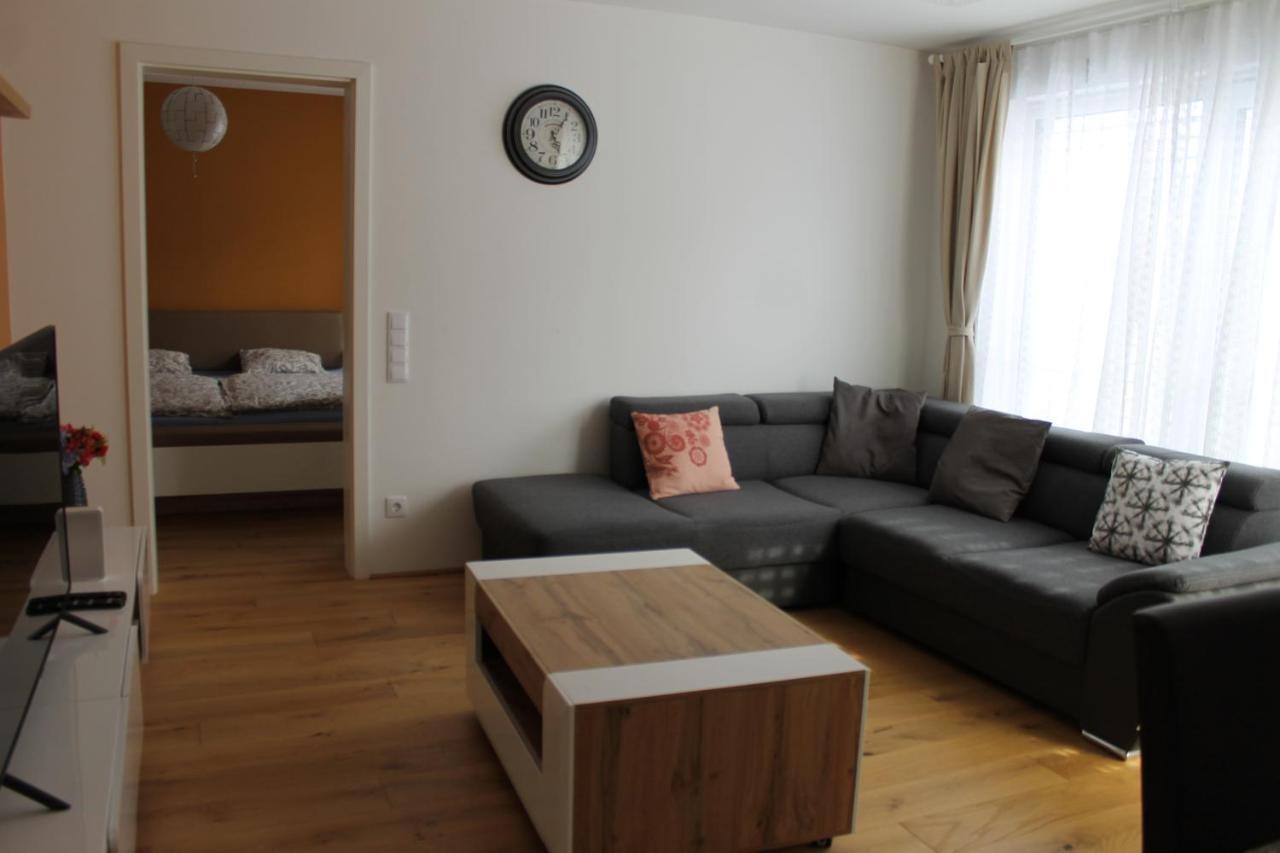 Spacious, Modern 1-Bdrm Apt Near Vic & Austria Ctr Διαμέρισμα Βιέννη Εξωτερικό φωτογραφία
